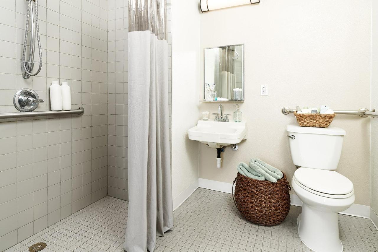 Intown Suites Extended Stay Newport News Va - I-64 Ngoại thất bức ảnh